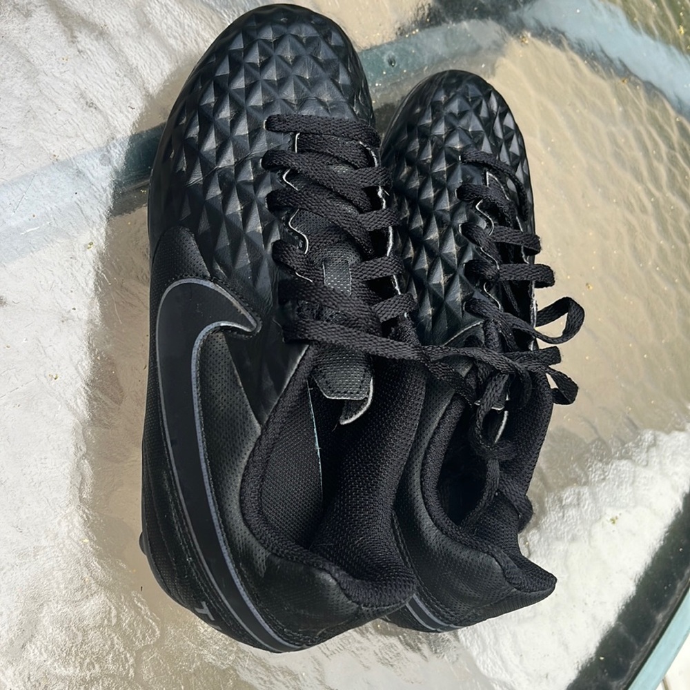 🔥🔥🔥Kids Nike soccer cleats